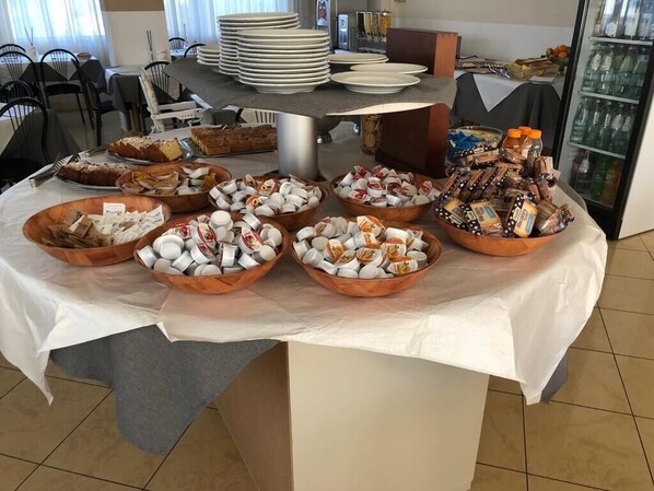 Petit déjeuner continental compris tous les jours