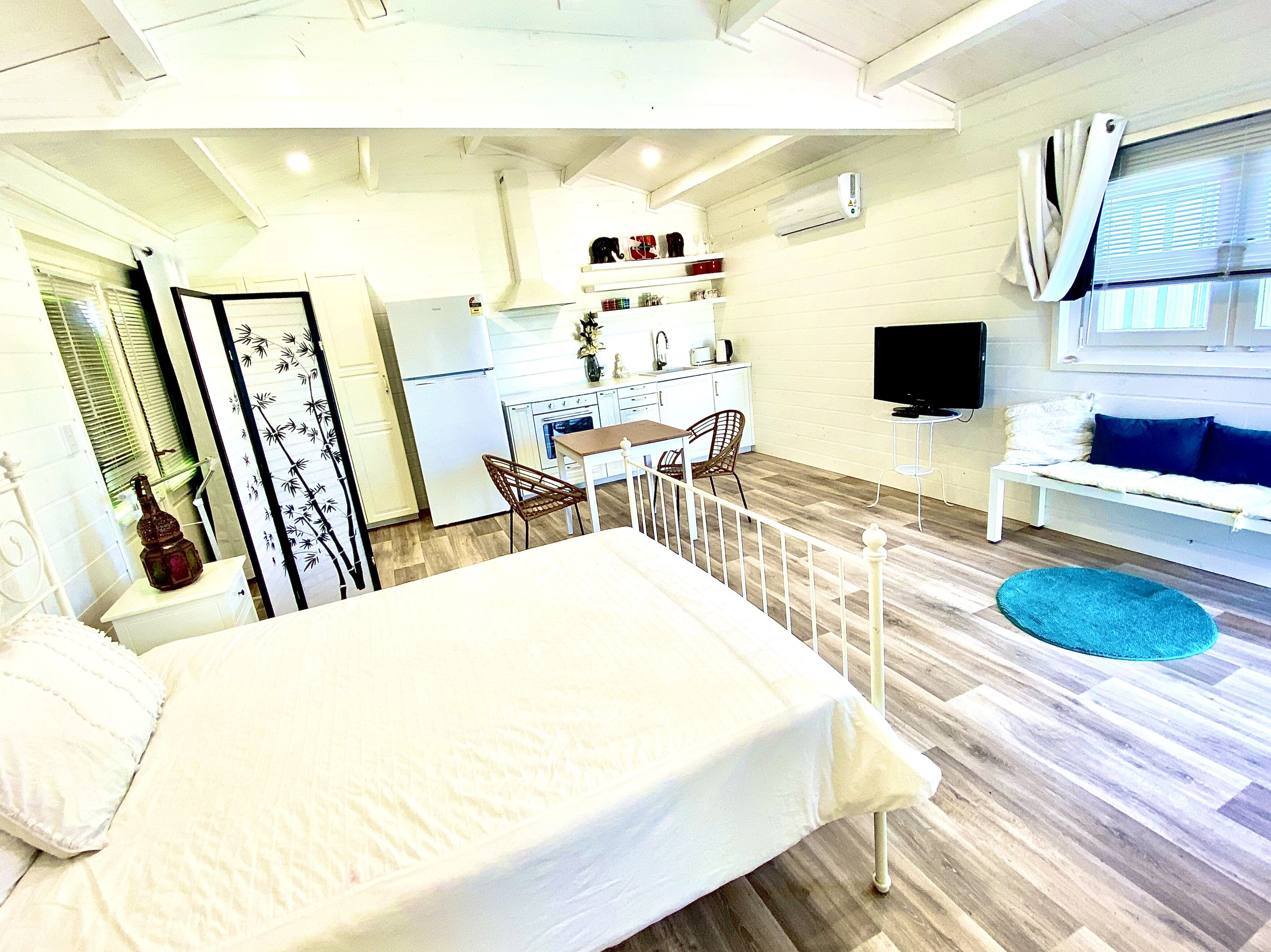  Studio5 Inspired Boutique Property