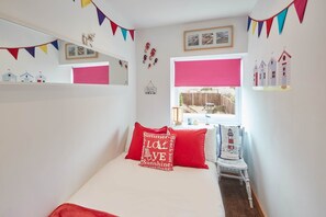 2 bedrooms, premium bedding, free WiFi, bed sheets - The Cottage Marske (Redcar)
