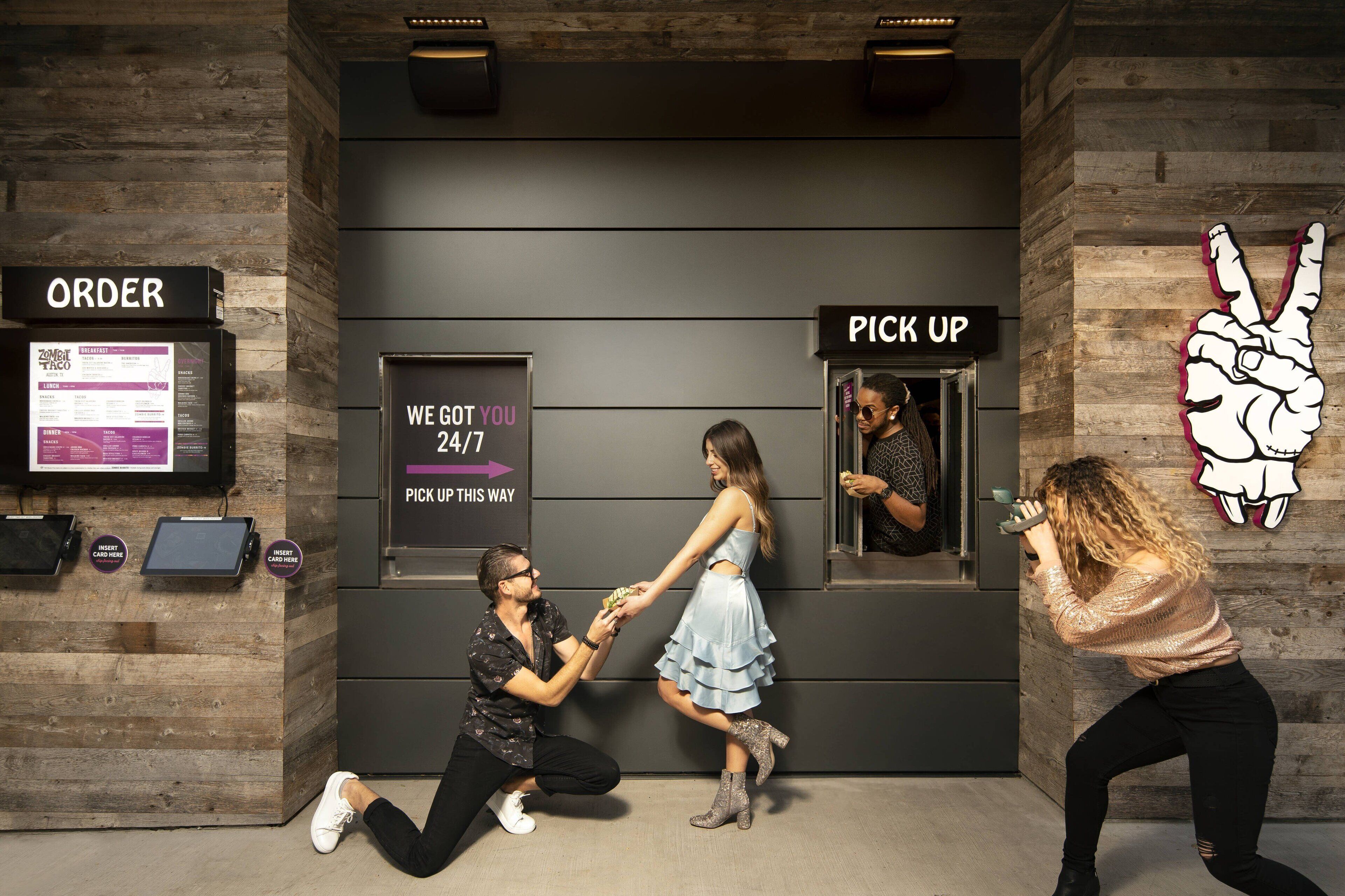 lunch and dinner served