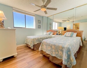 2 dormitorios, tabla de planchar con plancha, wifi y ropa de cama
