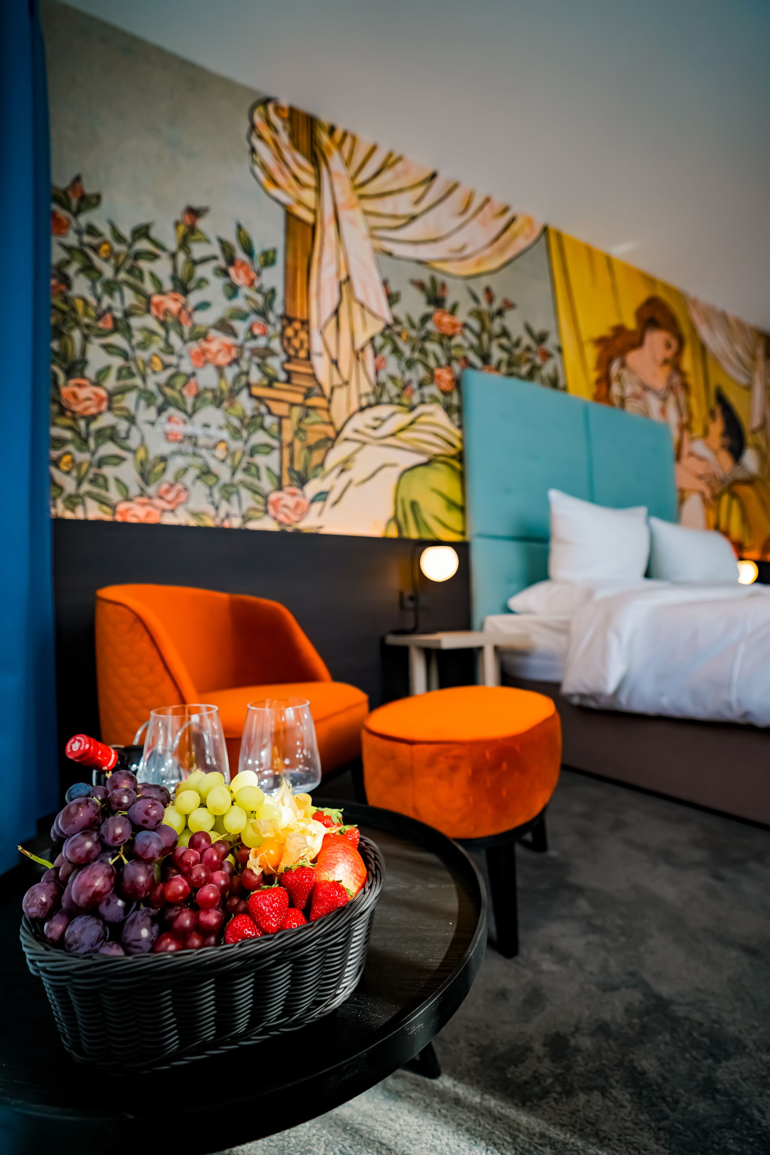 luxury double room | living area | 50-inch flat-screen tv with cable channels, tv