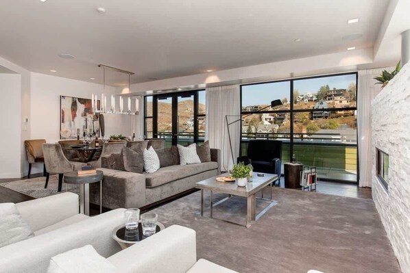 TV, fireplace, offices