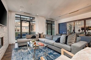 TV, fireplace, offices