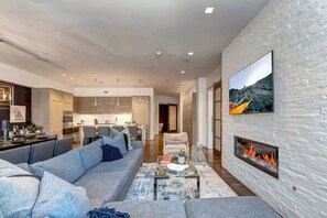 TV, fireplace, offices