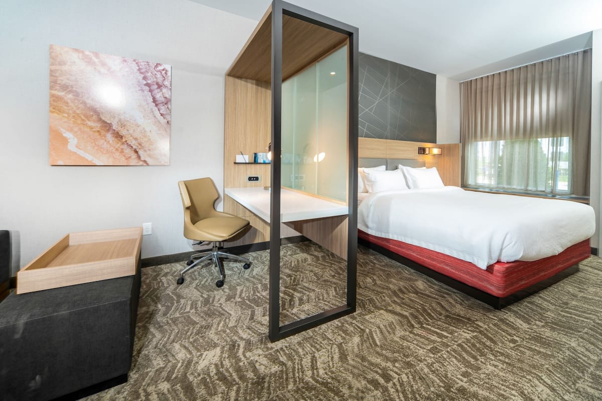 Iron/ironing board, cots/infant beds, free WiFi