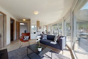 Basic Apartment, 2 Queen Beds | Living room