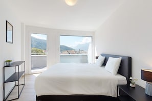 59 bedrooms, laptop workspace, iron/ironing board, bed sheets - Nonanteneuf Aigle (Aigle)