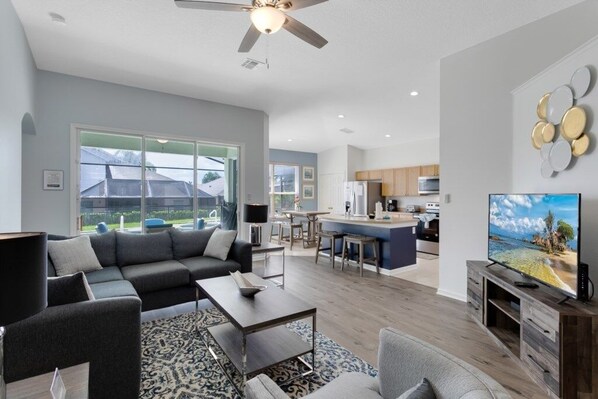 Huvila, 4 makuuhuonetta | Olohuone