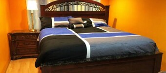 Spacious & Comfy★ | Private Suite with ♛Royal Beds