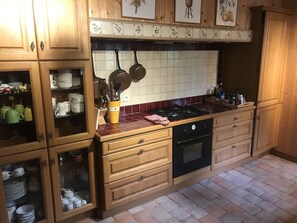 Microones, forn, placa de cuina i rentaplats