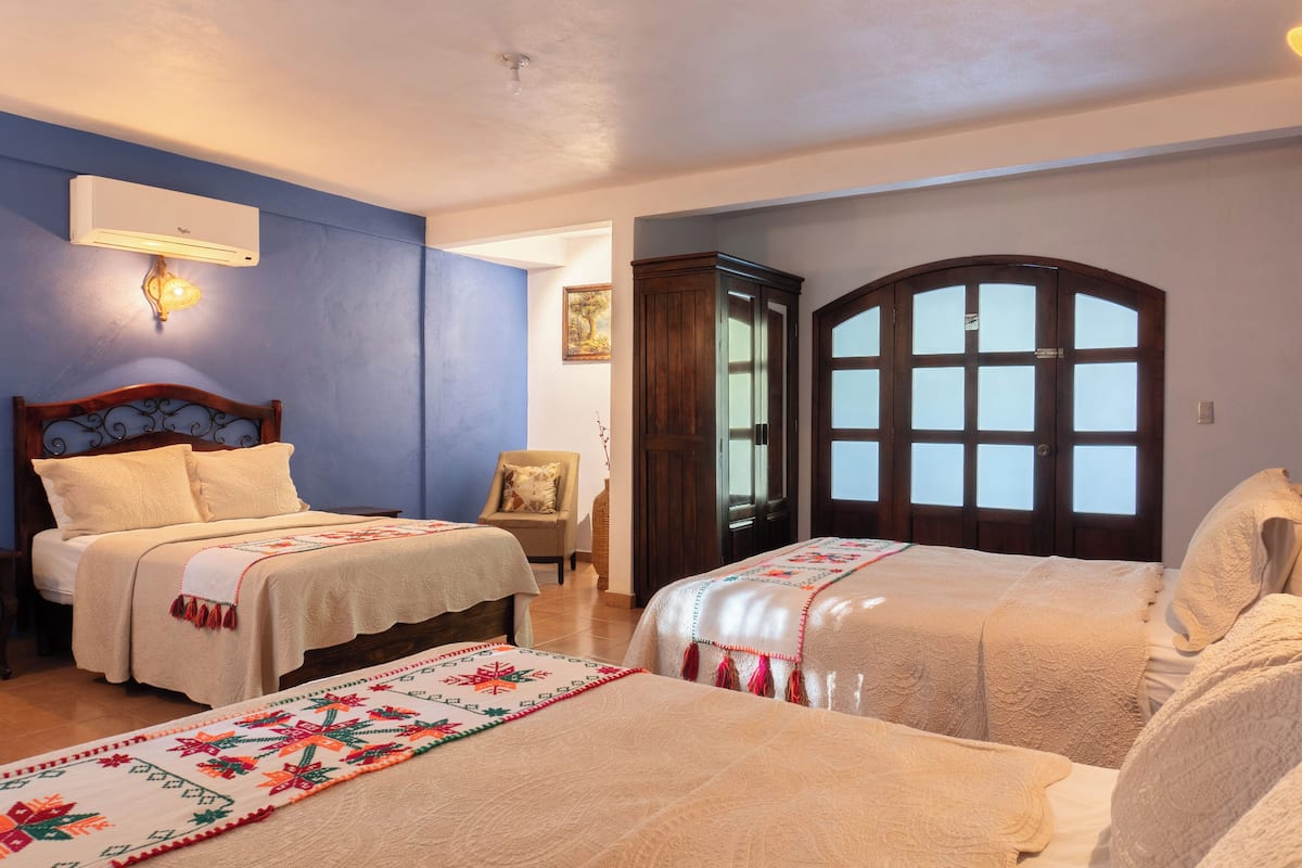 Family Quadruple Room, Pool View (Helechos 1) | Egyptian cotton sheets, premium bedding, individually decorated