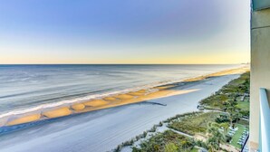 Beach - Sand Dunes Resort by Escape (Myrtle Beach)