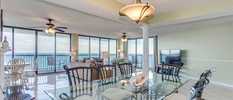 顶层房, 4 间卧室, 阳台 (1701) | 私人厨房 | 冰箱、微波炉、炉灶、茶具/咖啡用具