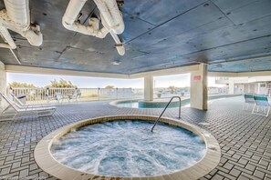 Penthouse, 4 phòng ngủ, ban công (1701) | Spa