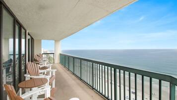 Penthouse, 4 kamar tidur, balkon (1701) | Eksterior