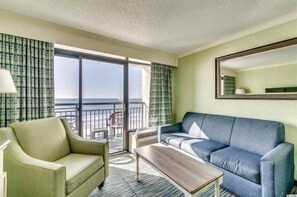House | Living room | TV, DVD player - Caribbean Resort 720 (Myrtle Beach)