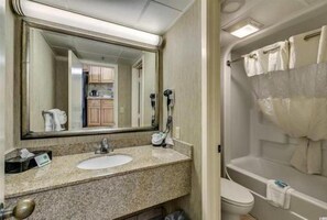 House | Bathroom - Caribbean Resort 720 (Myrtle Beach)