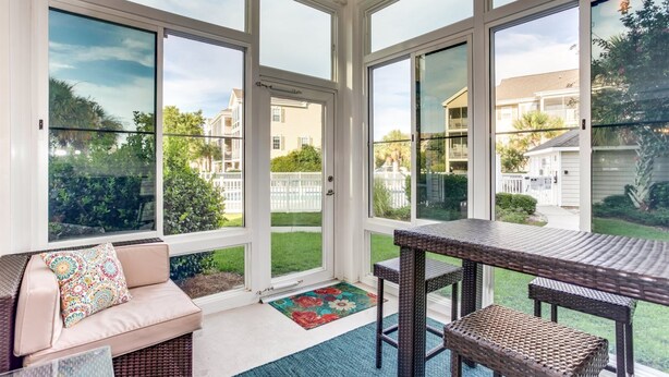 Living room - Ocean Keyes 1701 (North Myrtle Beach)
