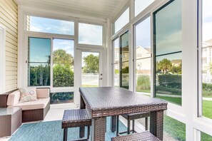 House | Balcony