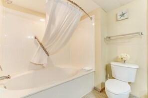 Bathroom - Carolinian Resort by Escape (Myrtle Beach)