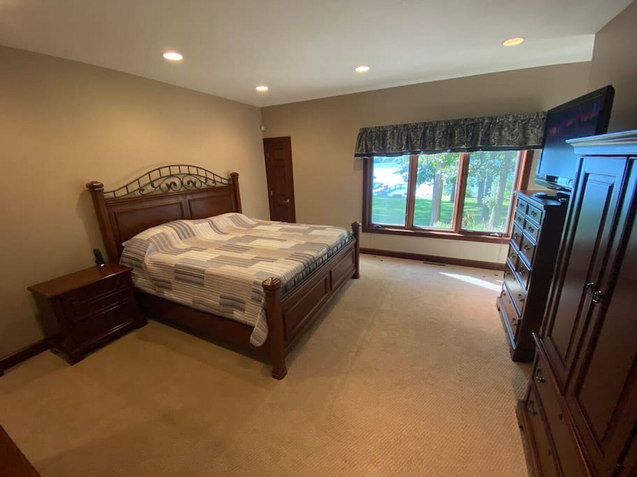 Day Spring Long Lake · Lake Front custom estate home, hot tub, gym ++++