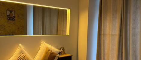 アイロン / アイロン台、WiFi、ベッドシーツ