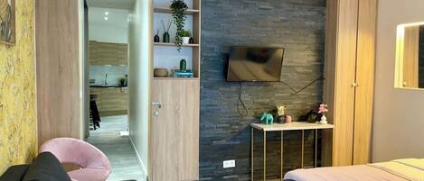 Bügeleisen/Bügelbrett, WLAN, Bettwäsche