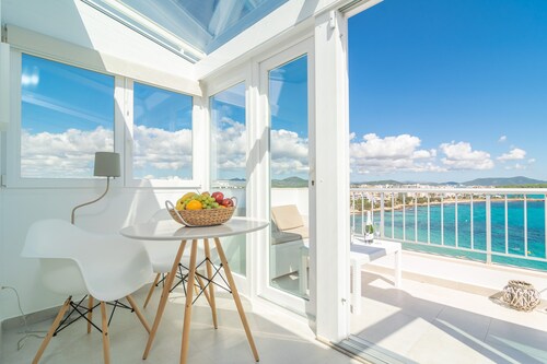 MARINAMAR SEA VIEW - Spectacular studio by the beach with wonderful views of the sea. Free