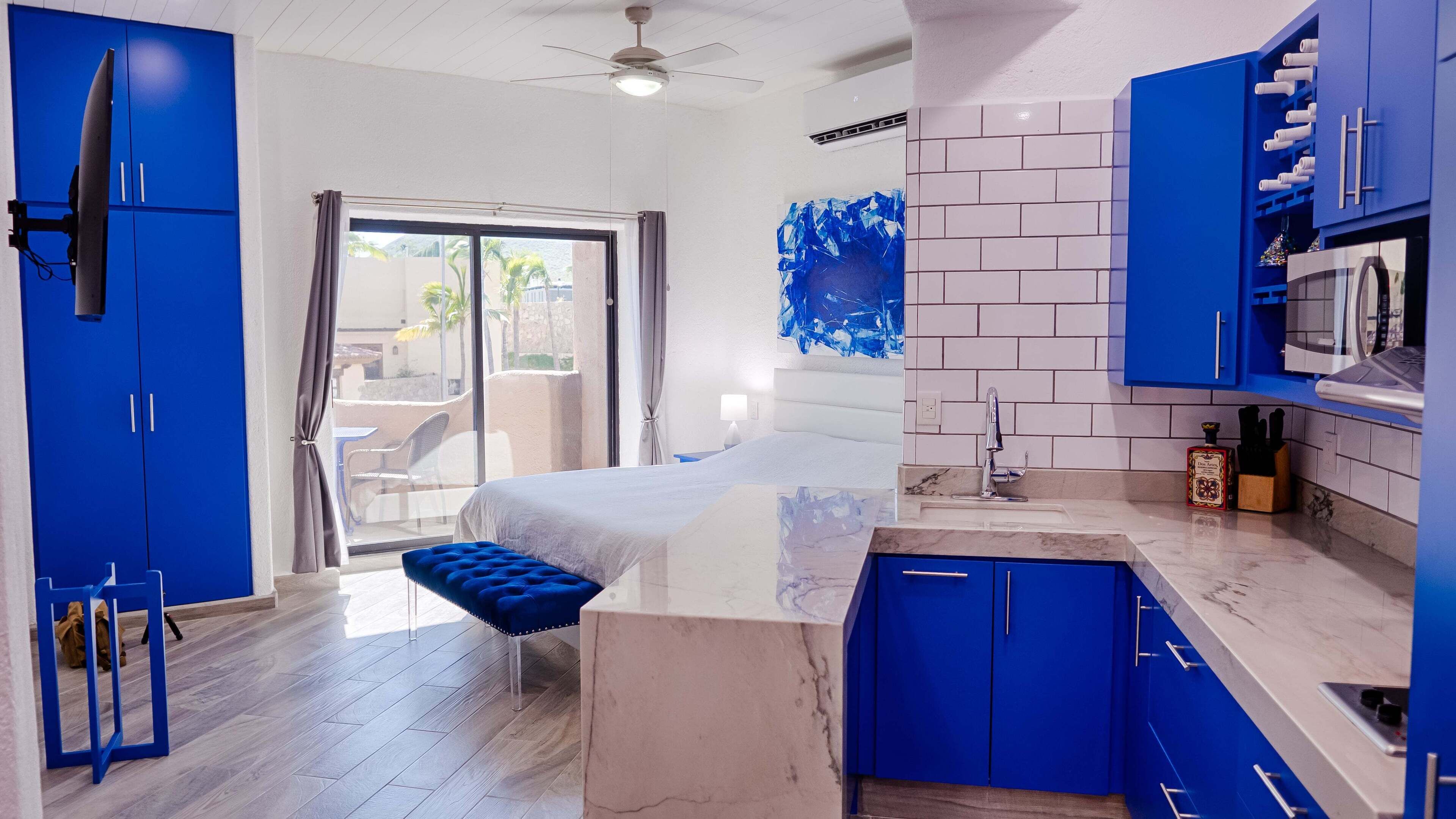 1 bedroom, in-room safe, iron/ironing board, free WiFi