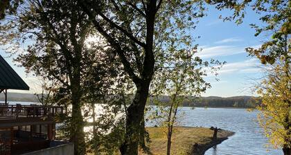 2 BR Lakefront Prairie Du Chien - Gremore Lake