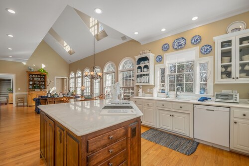 Laurelwood of Tryon | Distinctive Old-World Luxury Including a Pool, Hot Tub, and Game Room