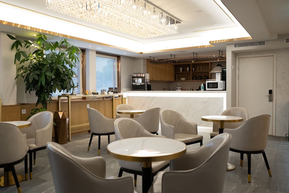 Livington Hotel