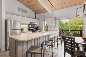 Condo (Woodbridge Unit 29E) | Private kitchen | Full-size fridge, microwave, oven, coffee/tea maker - Woodbridge Condos by iTrip Aspen Snowmass (Snowmass Village)