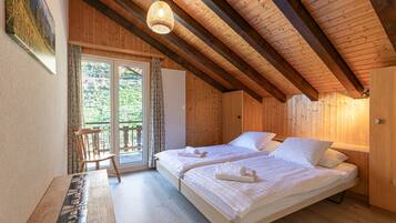 4 bedrooms, free WiFi