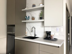 Tavolo da pranzo, isola per cucina