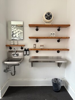 Standard Room with Shared Bathroom | Hypo-allergenic bedding, individually decorated, desk at Ace Hotel Seattle