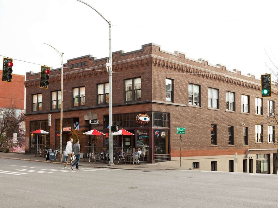 Fachada de la propiedad