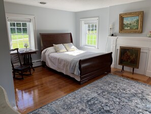 2 Schlafzimmer, Reisekinderbett, kostenloses WLAN, Bettwäsche