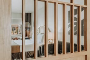 Literie de qualité supérieure, matelas mémoire de forme, bureau