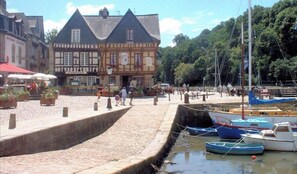 Exterior - RARE - Beautiful 2P of 50M2 with large Terrace on the Port of ST Goustan-Auray (Auray)