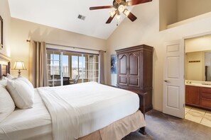 3 bedrooms, iron/ironing board, free WiFi, bed sheets - Family Getaway • Spacious 3BR Condo • Resort Amenities + Perks (Branson)