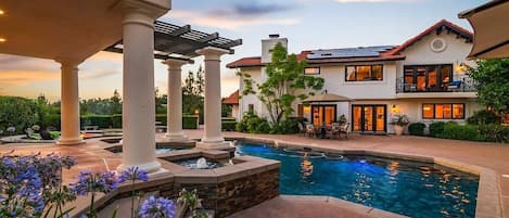 Piscine extérieure, piscine chauffée