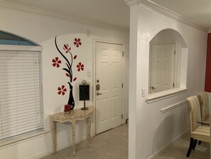 Interior - Amazing, Contemporary, Beautiful, Peaceful, and Perfectly Located Property (San Antonio)