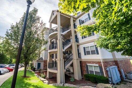 Walk-in Condo near Hwy 76 Shows, Shopping, & Dining Options