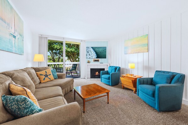 Fernseher, Kamin, DVD-Player, Tischfußball