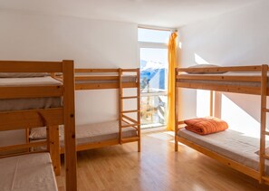 3 habitaciones, escritorio y wifi 