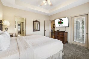 2 bedrooms, iron/ironing board, free WiFi, bed sheets - 2 Bedroom, 2 Bathroom Golf Condo featuring Private, Covered Balcony with Pool View (Branson)
