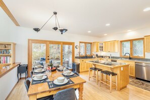 Dining - HAVEN ON HANG GLIDER (Mountain Village)