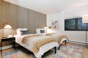 2 makuuhuonetta, silitysrauta/-lauta, ilmainen Wi-Fi, vuodevaatteet